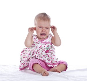 Почему у ребёнка болит ухо2