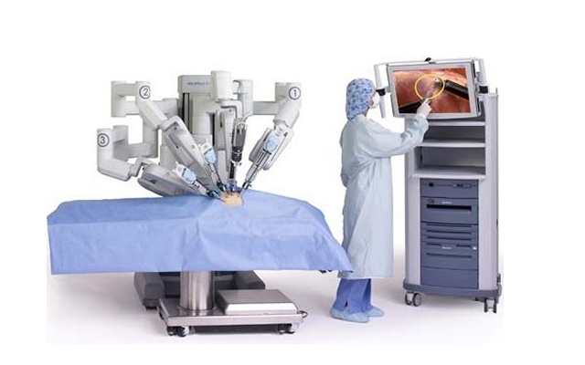 Робот-хирург3