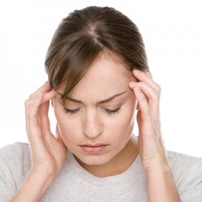Почему болит голова и давит на глаза: причины, тошнота, лечение5