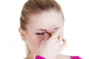 Почему болит переносица носа