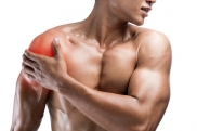Почему болят мышцы плеча?